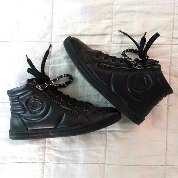 chanel chain sneakers